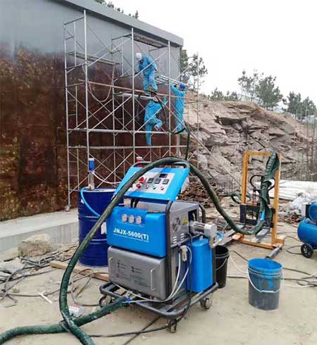 噴聚脲的機(jī)器叫什么(圖1) H5600T噴聚脲的機(jī)器